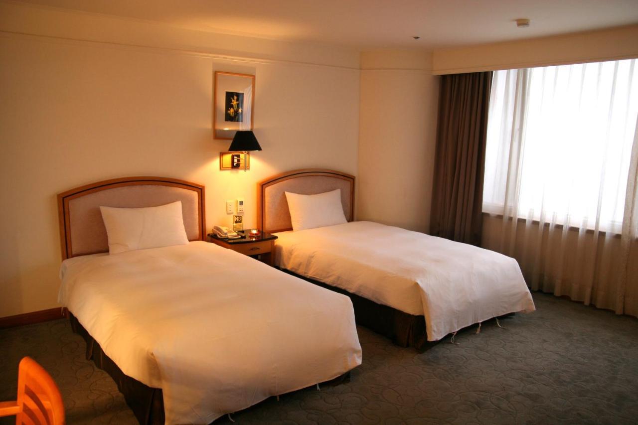 高雄鴻騰酒店 HOMETEL Hotel 高雄 外观 照片