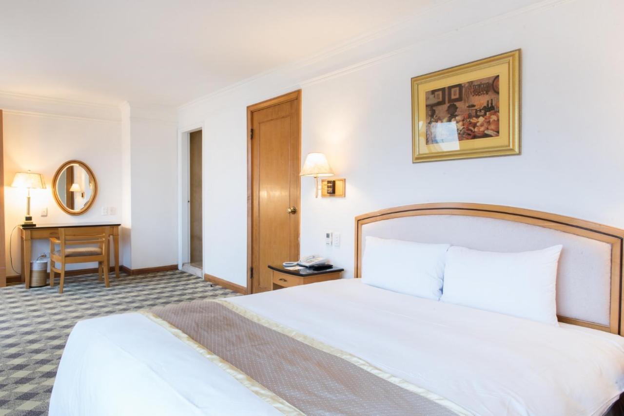 高雄鴻騰酒店 HOMETEL Hotel 高雄 外观 照片